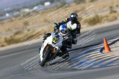 media/Jan-09-2022-SoCal Trackdays (Sun) [[2b1fec8404]]/Turn 11 (935am)/